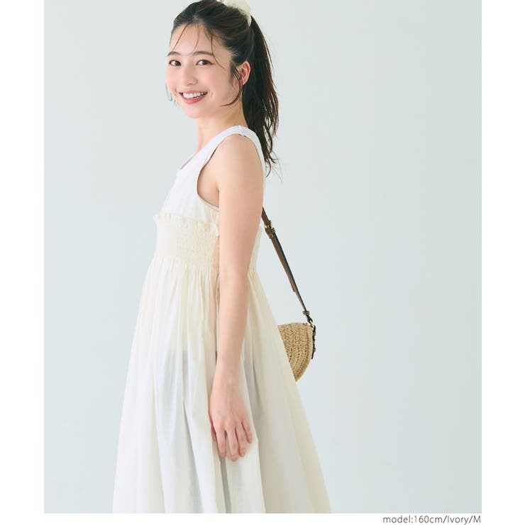 【CAROLINA HERRERA】ミディワンピース ギャザー入り 美香さんコラボ】ドットティアードキャミワンピース