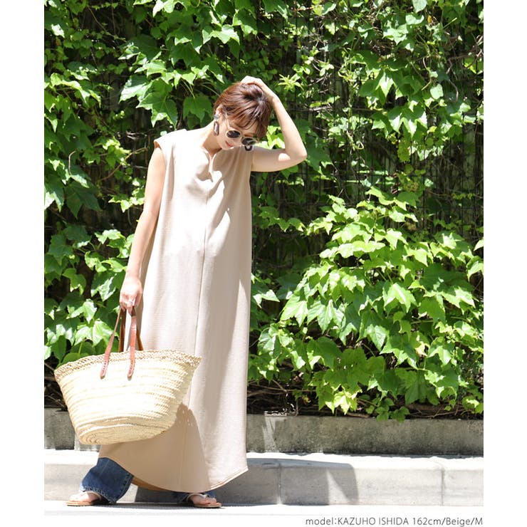 エンボス加工キーネックフレンチスリーブワンピースcocaオリジナル