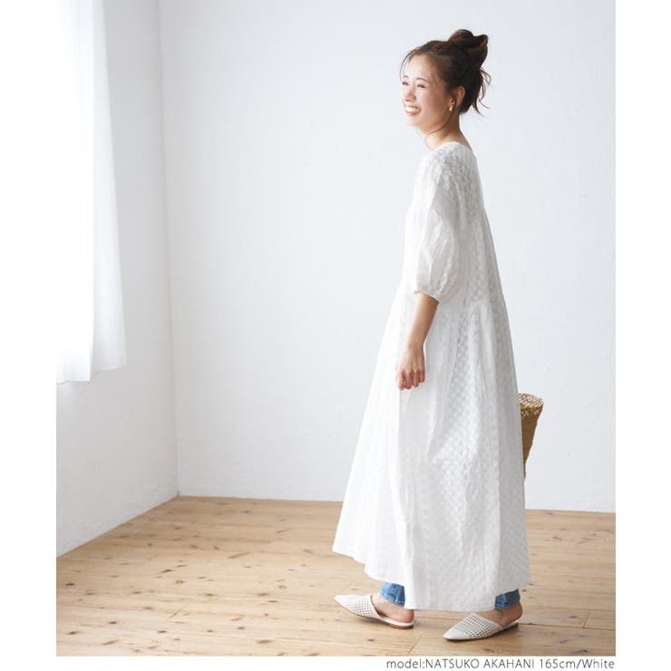 エンブロイダリーVネックワンピース[品番：PA000012409]｜coca