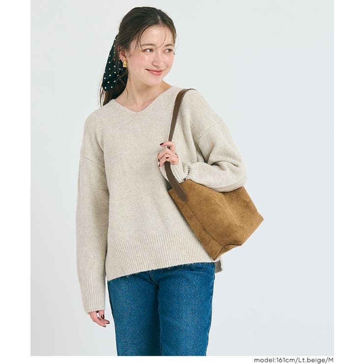 ［Lt.beige］ | 上質さとリラックス感が漂う大人のヤク風Vネックプルオーバーニット | coca