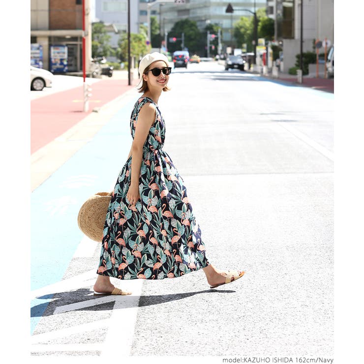 フラミンゴ柄ノースリーブワンピースcocaオリジナル 石田一帆さん着用