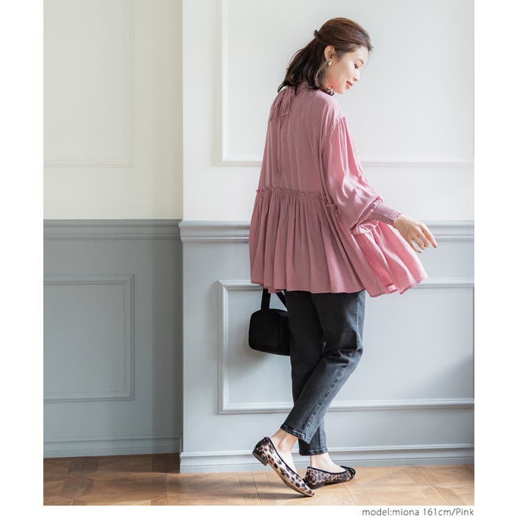 新色登場／オンも頼れる！艶ギャザーブラウス[品番：PA000011524