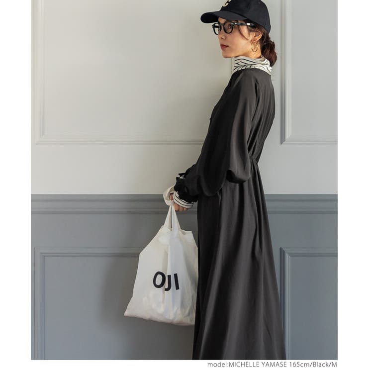 美品◆Velnica ワンピース Ｖネック　ゴールド　ブラック 美品◇Velnica ワンピース Vネック ゴールド ブラック ワンピース V