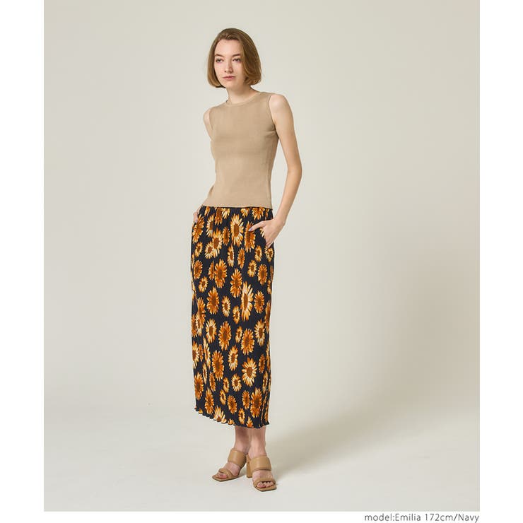 DOLCE&GABBANA ひまわり　総柄 スカート DOLCE&GABBANA ひまわり 総柄 スカート DOLCE&GABBANA ひまわり総柄