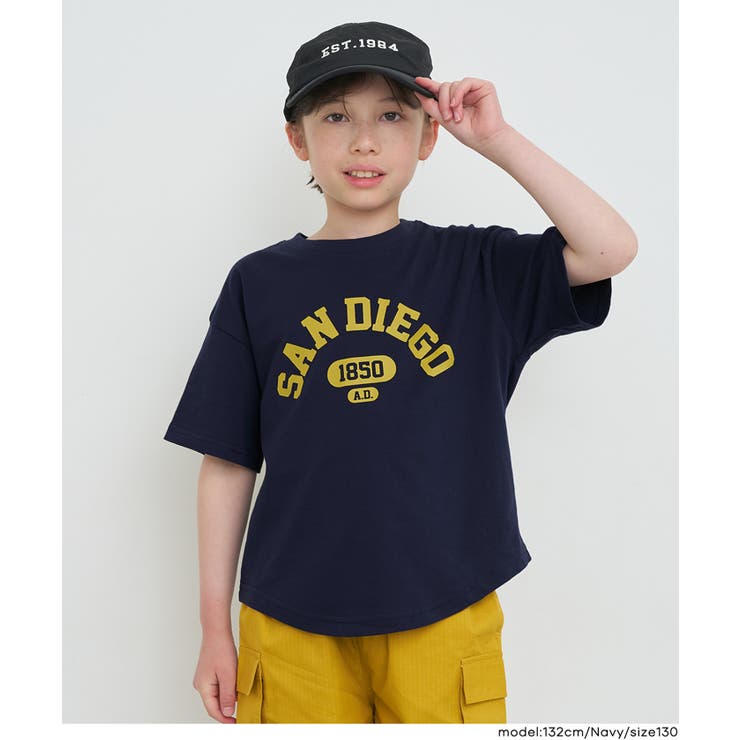 [Navy] | ラウンドテールカットプリント半袖Tシャツ | coca