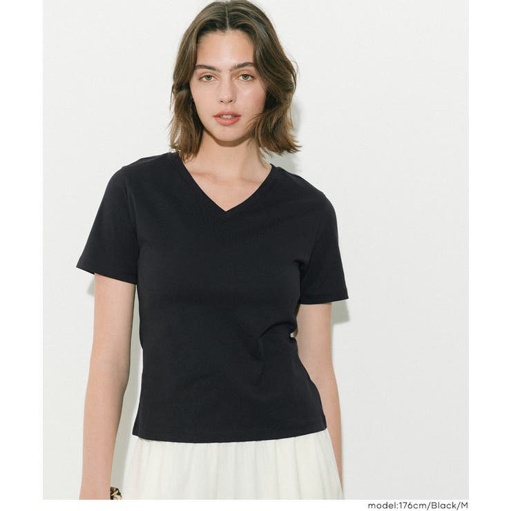 すっきりVネックで上品な抜け感を叶える スムーストップス〈４サイズ展開〉 | coca | 詳細画像14 