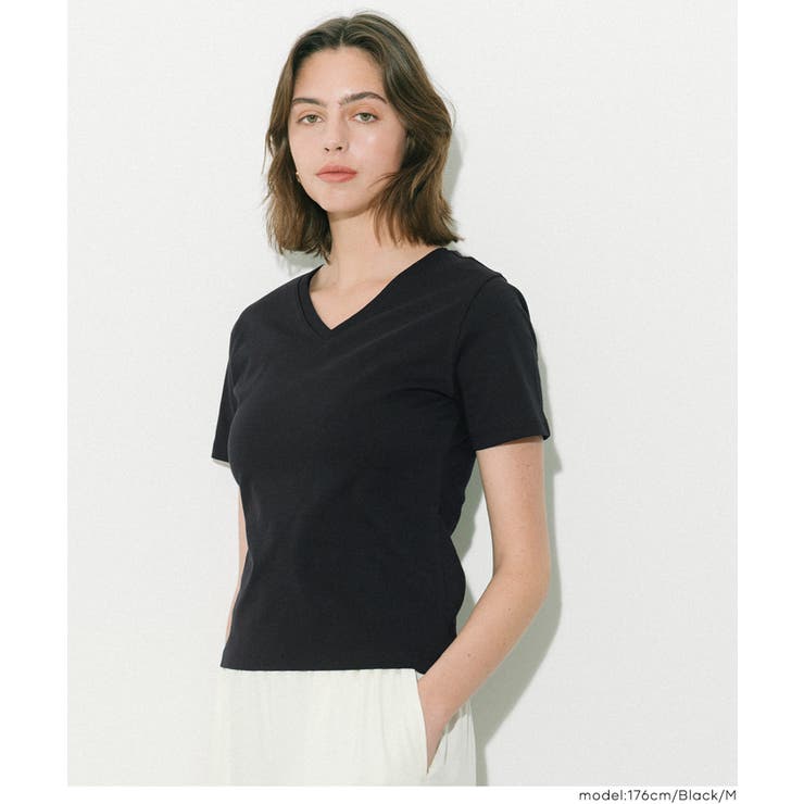 すっきりVネックで上品な抜け感を叶える スムーストップス〈４サイズ展開〉 | coca | 詳細画像16 