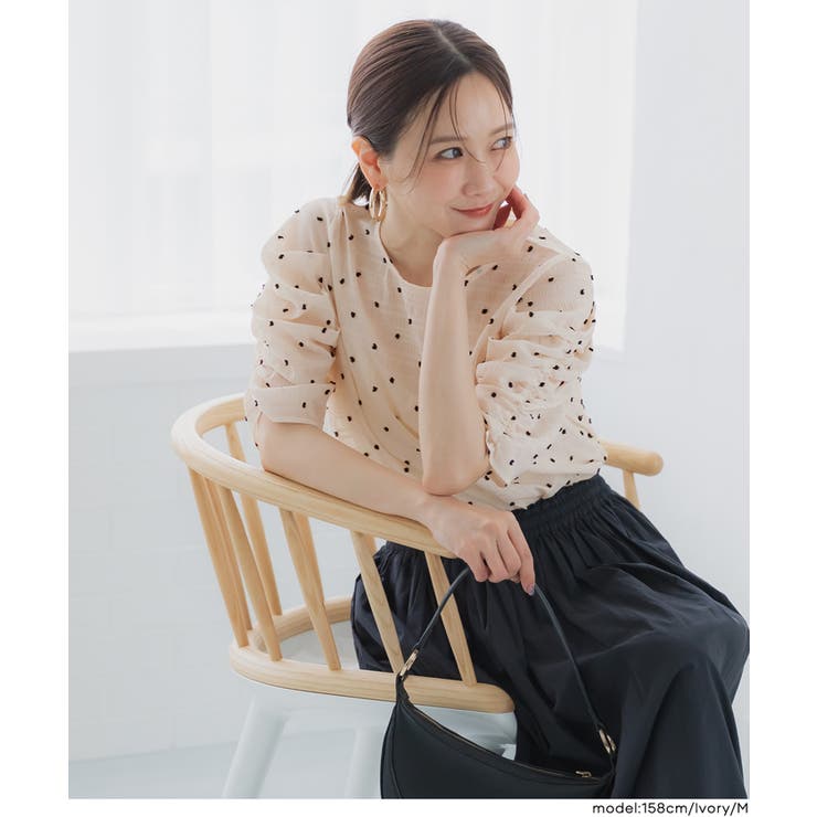 シアードットで華やぐ 袖シャーリングTOPS | coca | 詳細画像11 