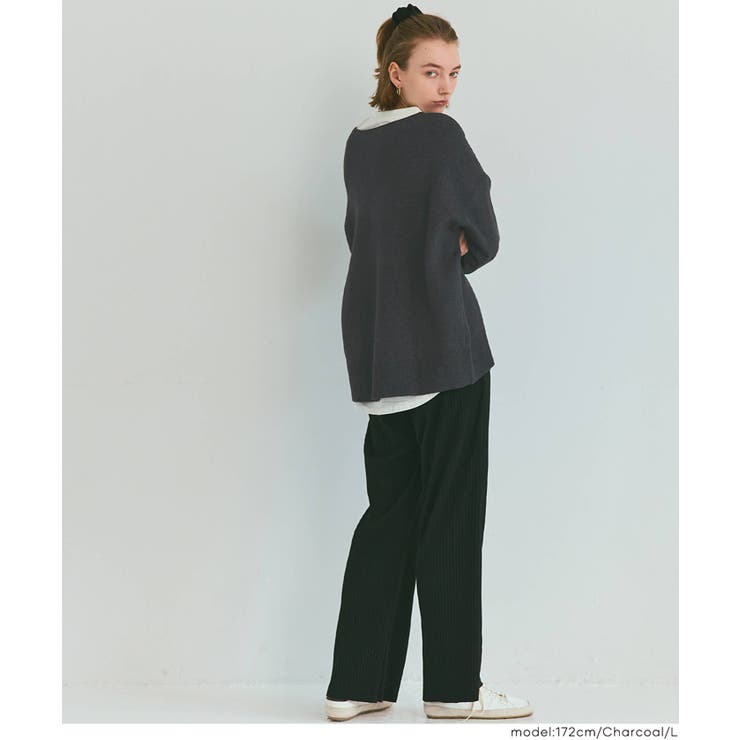 女性らしい抜け感を演出。ディープVネックニットトップス | coca | 詳細画像13 