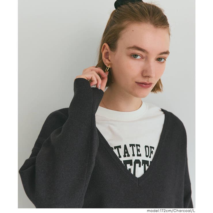 女性らしい抜け感を演出。ディープVネックニットトップス | coca | 詳細画像14 