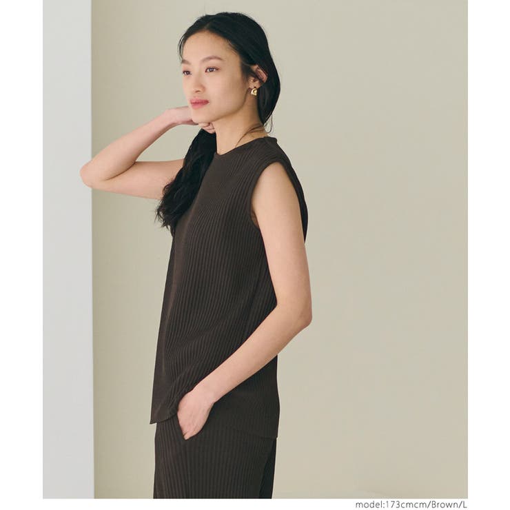 プリーツプリーズ スタンドカラーノースリーブトップス freeサイズ 美品 PLEATS PLEASE ISSEY MIYAKE（トップス）のフリマアイテム一覧