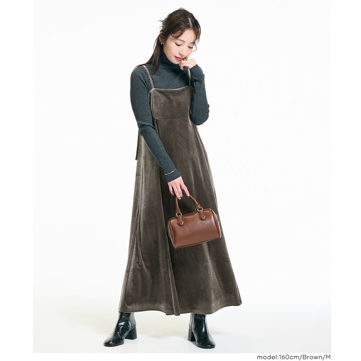 ［Brown］ | 華やかさと抜け感を両立するベロアキャミワンピース | coca