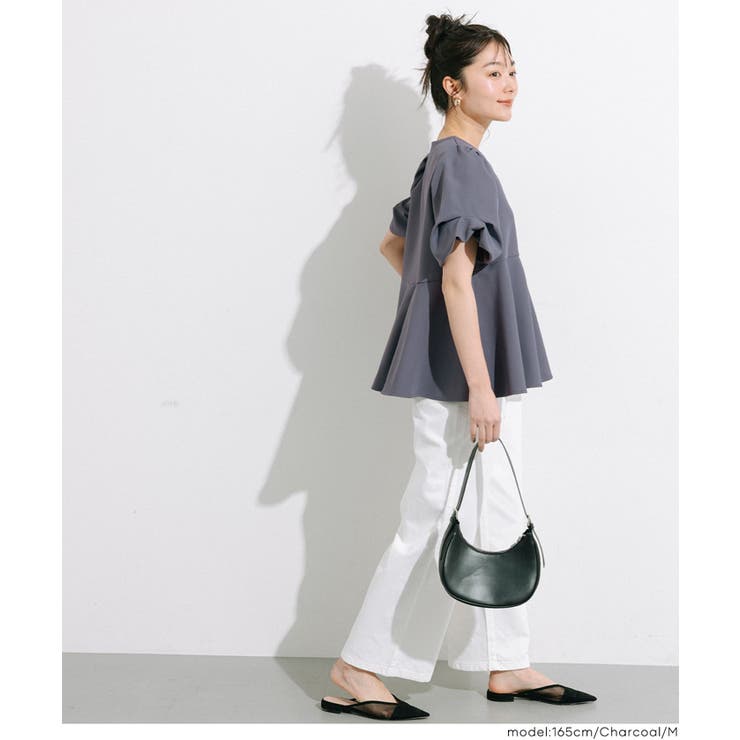 一枚で品よく決まる、ボリューム袖ペプラムブラウス | coca | 詳細画像8 