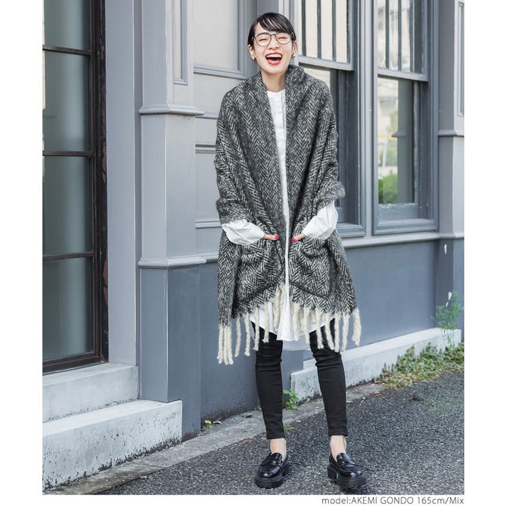 ヘリンボーン柄ポケット付きふわふわショール[品番：PA000012017