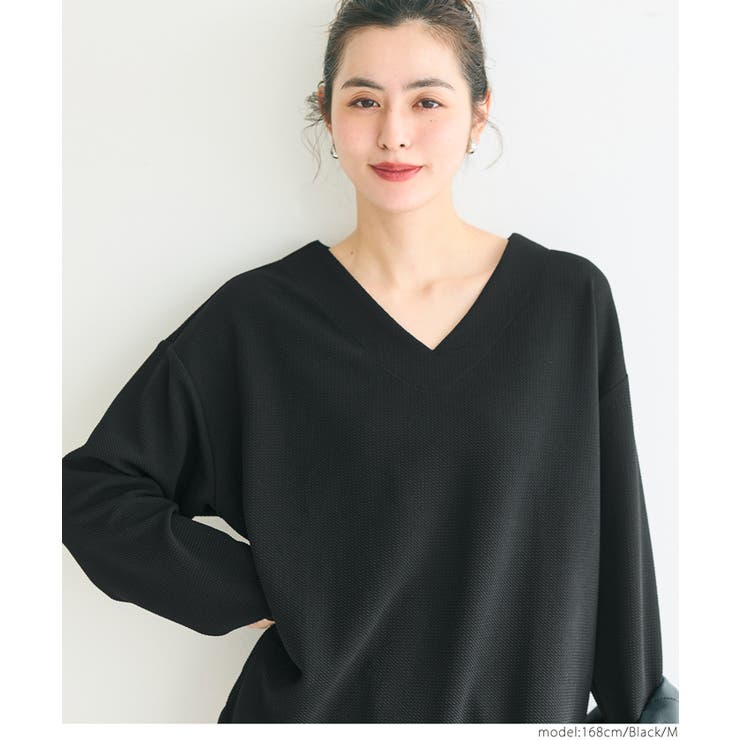 大人女性の エンボスVネックプルオーバー レディース[品番：PA000013810 トップス