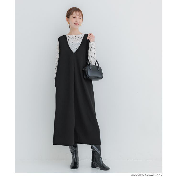 ［Black］ | エンボスVネックワンピース | coca