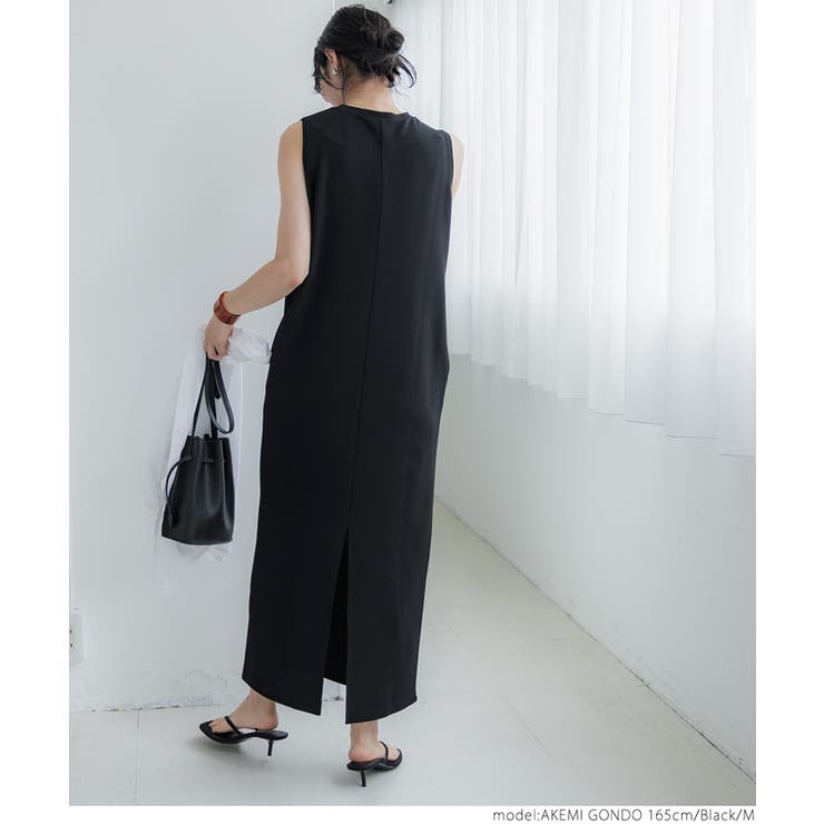 極美品✨RED VALENTINO　アイラインシルエットスリットワンピース　黒 エンボスIラインバックスリットワンピース[品番：PA000014519]｜coca