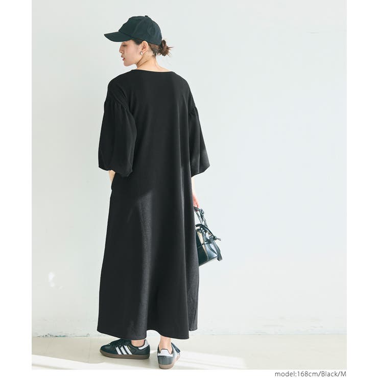 エンボスVネック袖ぽわワンピース[品番：PA000015767]｜coca