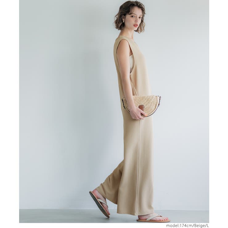 エンボス加工×ジップデザインで魅せる、エンボスフロントジップオールインワン | coca | 詳細画像10 