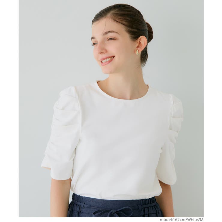 ［White］ | シルキータッチ 袖ギャザートップス | coca