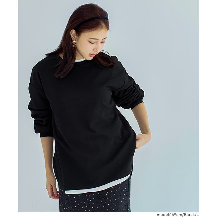 ［Black］ | エンボスワイドラウンドトレーナー | coca