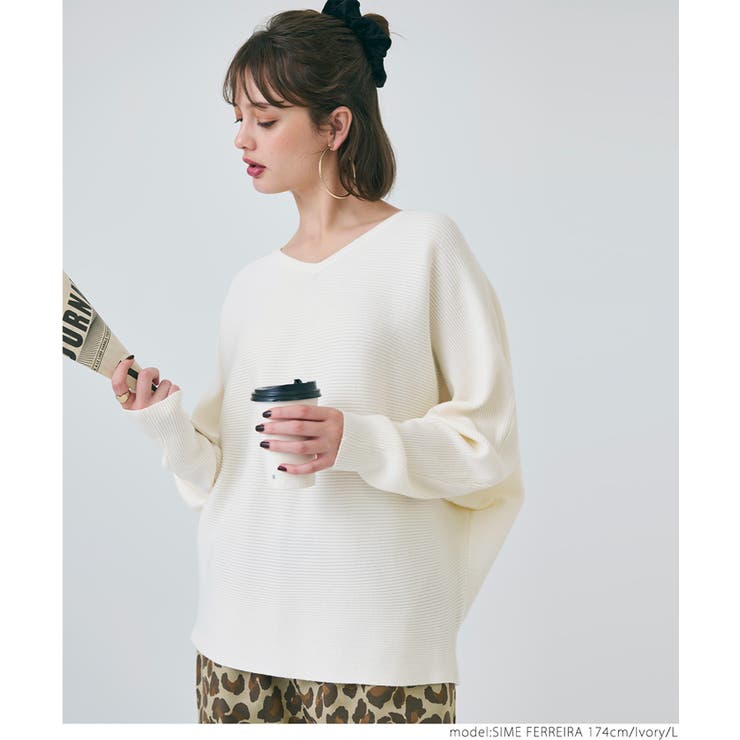 ［Ivory］ | シリーズ累計79万枚突破！しっとり柔らかな素材のドルマンVネックニット | coca