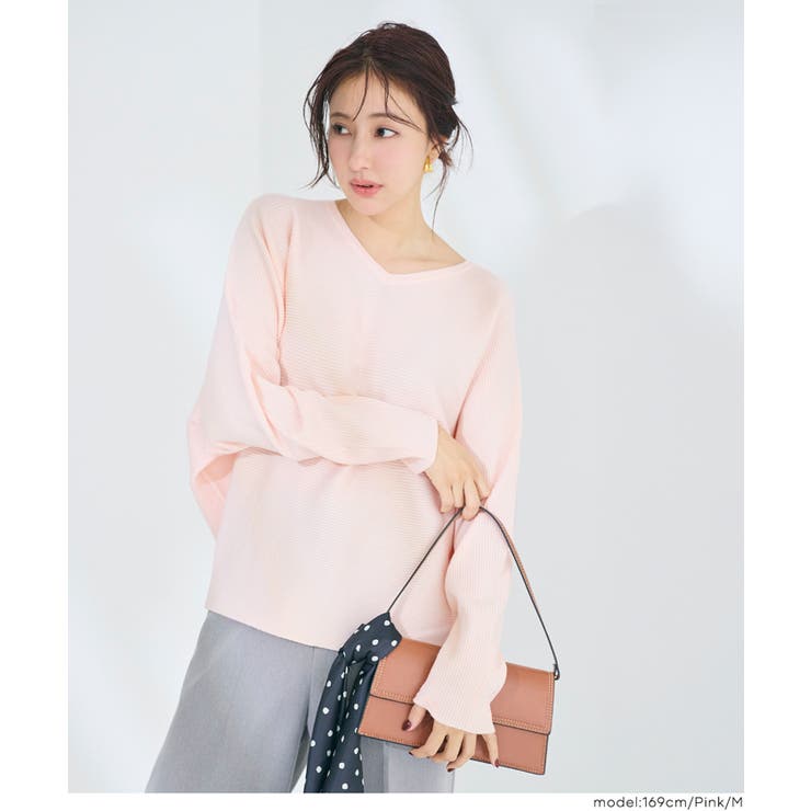 ［Pink］ | シリーズ累計79万枚突破！しっとり柔らかな素材のドルマンVネックニット | coca