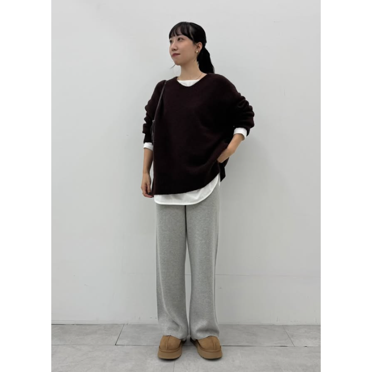 上質さとリラックス感が漂う大人のヤク風Vネックプルオーバーニット | coca | 詳細画像28 