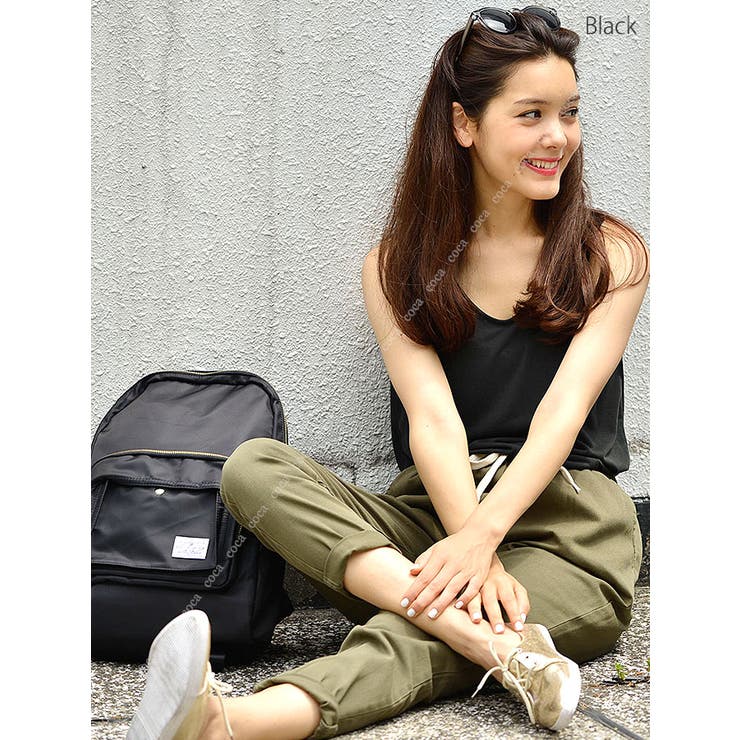 ゴールドZIPの大人黒リュック( バックパック バッグ[品番