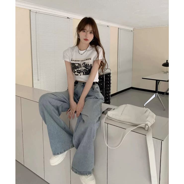 ★幻想的デザイン★【CHANEL】クロップ丈コットンフーディー 春新作 フォトプリント クロップド丈[品番：JP000006506