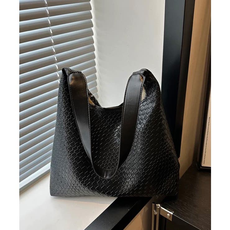 本革　編み込みハンドバッグ ブラック 春新作 編み込み風 PUレザー[品番：JP000006873]｜LOVERS