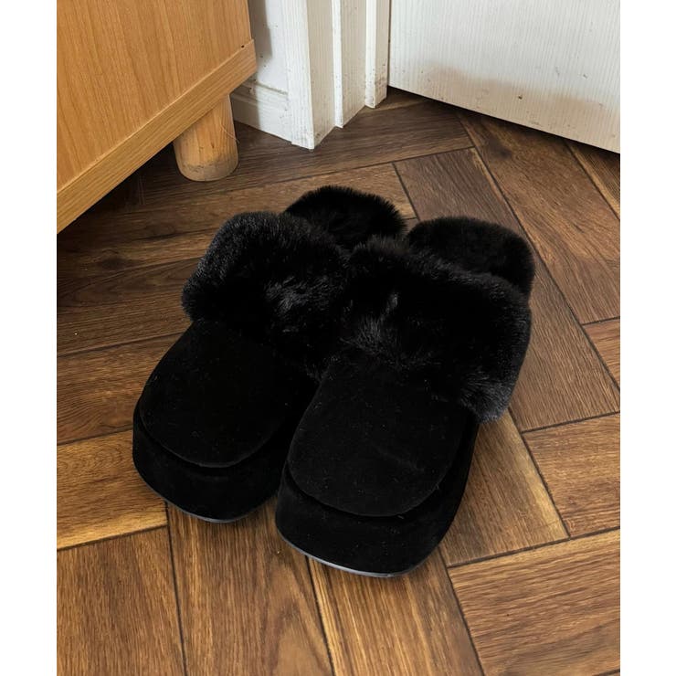 ブラック | 冬新作 フェイクムートン ボリュームソール | LOVERS