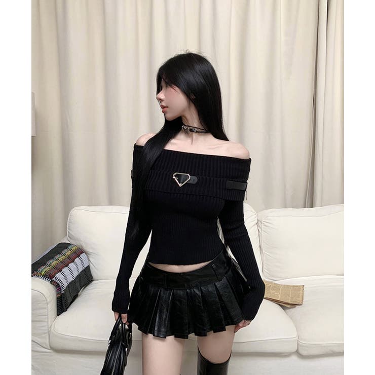 【未使用】HER. オフショルダーボリュームスリーブカットトップス black 冬新作 ベルト付き オフショルダー[品番：JP000006843]｜LOVERS