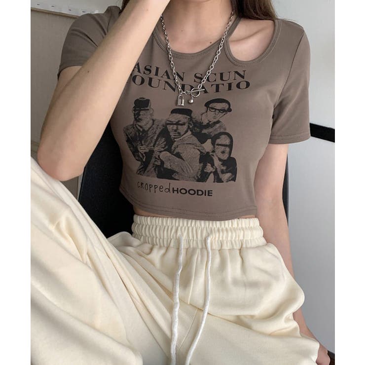 春新作 ショルダーカットアウト ショート丈チビTシャツ[品番