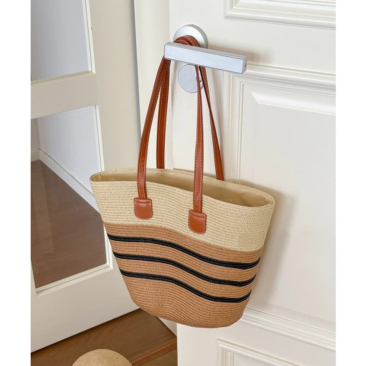 セリーヌ。ストロー編み込みトートバッグ ベージュ