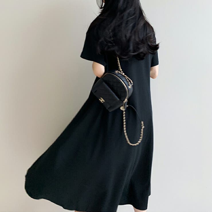 コムコムの黒の半袖ロングワンピース コムコムの黒の半袖ロングワンピース