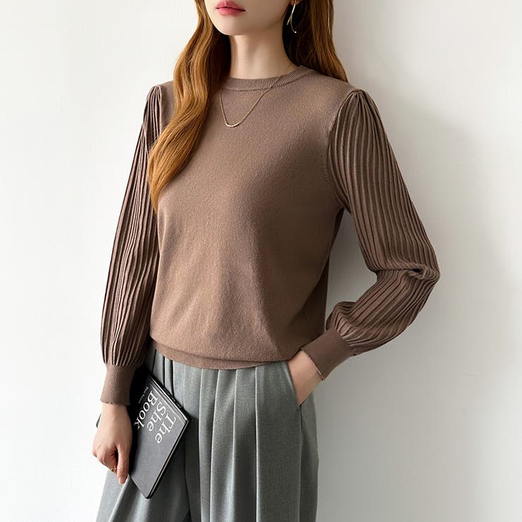 シンプルなのに印象的。プリーツスリーブニット ニット ボリューム袖 | COCOMOMO | 詳細画像12 