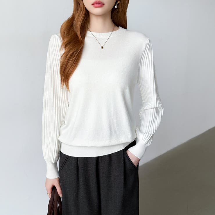 シンプルなのに印象的。プリーツスリーブニット ニット ボリューム袖 | COCOMOMO | 詳細画像1 