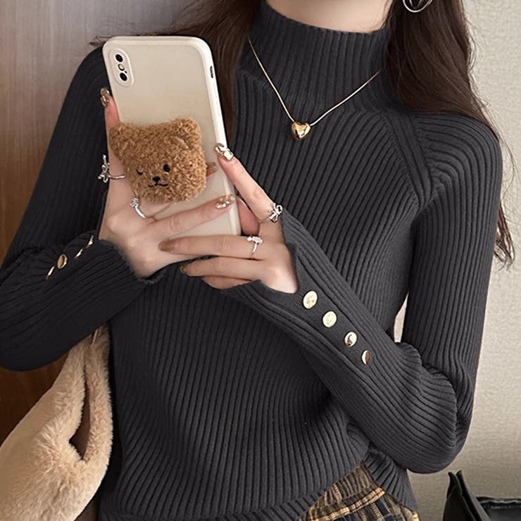 レイヤードにも使いやすいハイネックニット 袖ボタンニット リブニット | COCOMOMO | 詳細画像13 