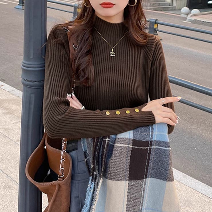 レイヤードにも使いやすいハイネックニット 袖ボタンニット リブニット | COCOMOMO | 詳細画像18 