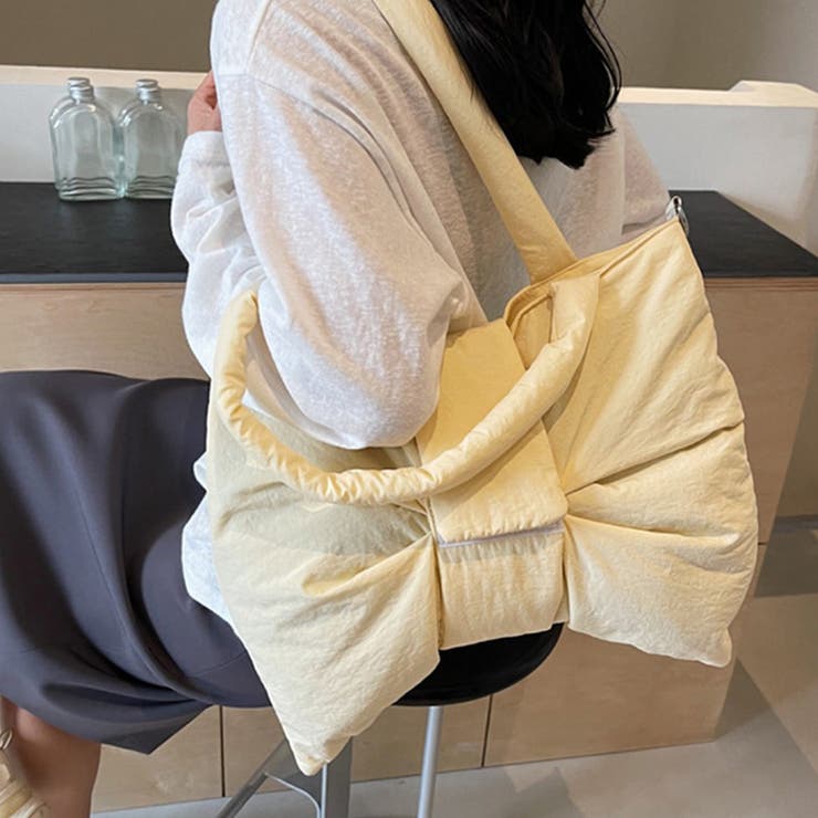 ふわっと軽く、きゅっと可愛いリボンパファーバッグ ビッグリボンバッグ | COCOMOMO | 詳細画像2 