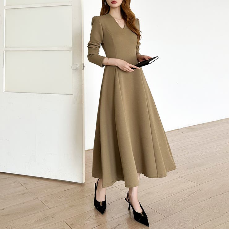 一目で美人。美ラインフレアワンピ vネックワンピース フレアワンピース | COCOMOMO | 詳細画像29 