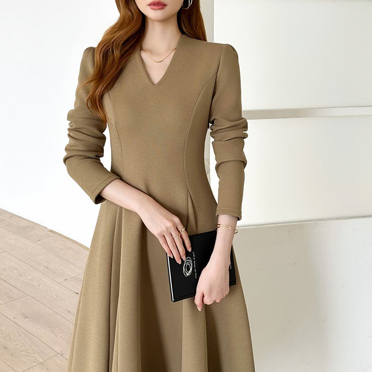 一目で美人。美ラインフレアワンピ vネックワンピース フレアワンピース | COCOMOMO | 詳細画像30 