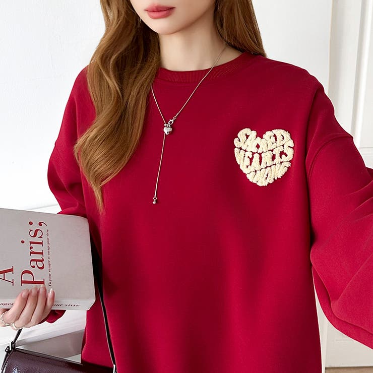 後ろ姿まで可愛い。サガラ刺繍ハートロゴトレーナー スウェット ロゴトレーナー | COCOMOMO | 詳細画像17 