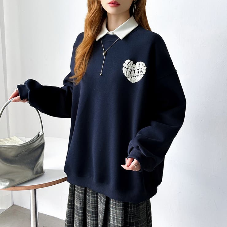 後ろ姿まで可愛い。サガラ刺繍ハートロゴトレーナー スウェット ロゴトレーナー | COCOMOMO | 詳細画像37 