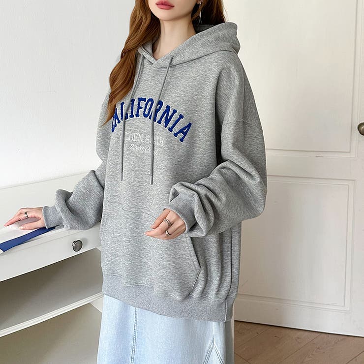 着るだけで今っぽい、デイリーに使えるカレッジロゴパーカー オーバーサイズ パーカー | COCOMOMO | 詳細画像28 