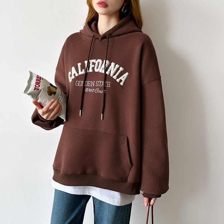 着るだけで今っぽい、デイリーに使えるカレッジロゴパーカー オーバーサイズ パーカー | COCOMOMO | 詳細画像5 