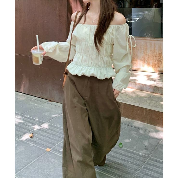 その日の気分で、オフショルにも。2wayオフショルブラウス オフショルダー | COCOMOMO | 詳細画像10 