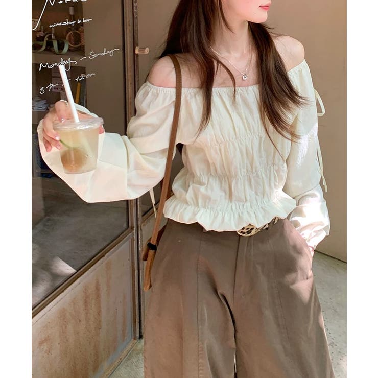 その日の気分で、オフショルにも。2wayオフショルブラウス オフショルダー | COCOMOMO | 詳細画像5 