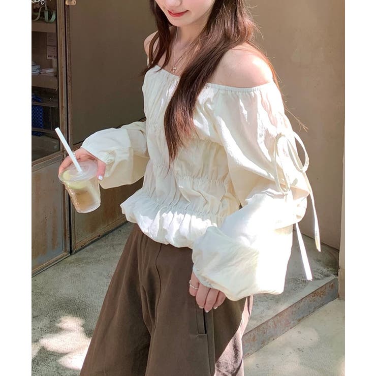 その日の気分で、オフショルにも。2wayオフショルブラウス オフショルダー | COCOMOMO | 詳細画像7 